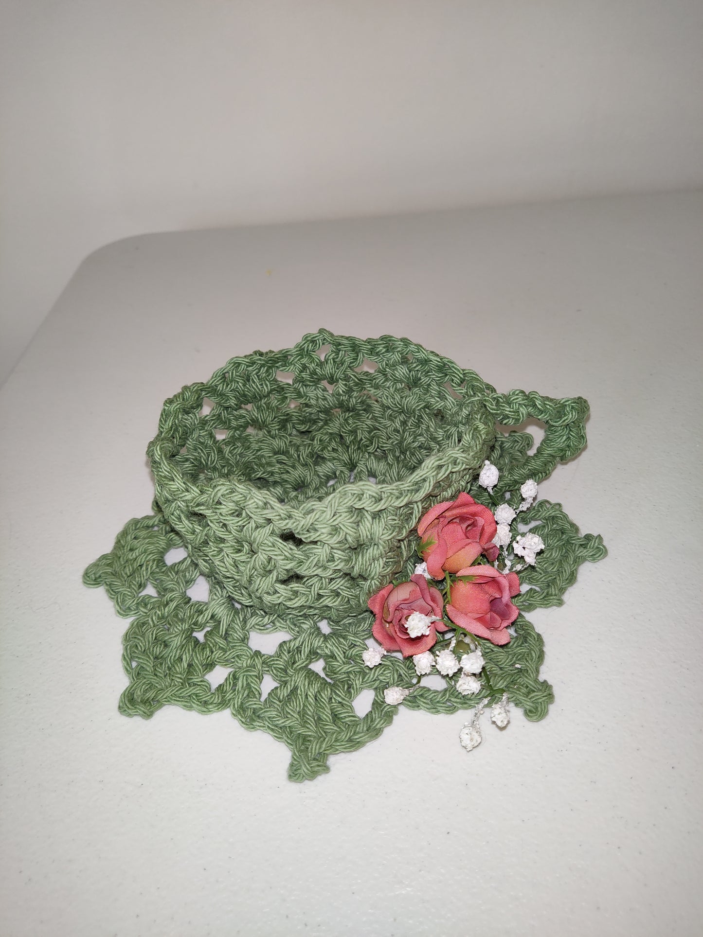 Taza de té y platillo de crochet