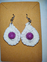 Cargar imagen en el visor de la galería, Pendientes de crochet estilo vintage