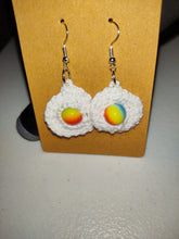 Cargar imagen en el visor de la galería, Pendientes de crochet estilo vintage