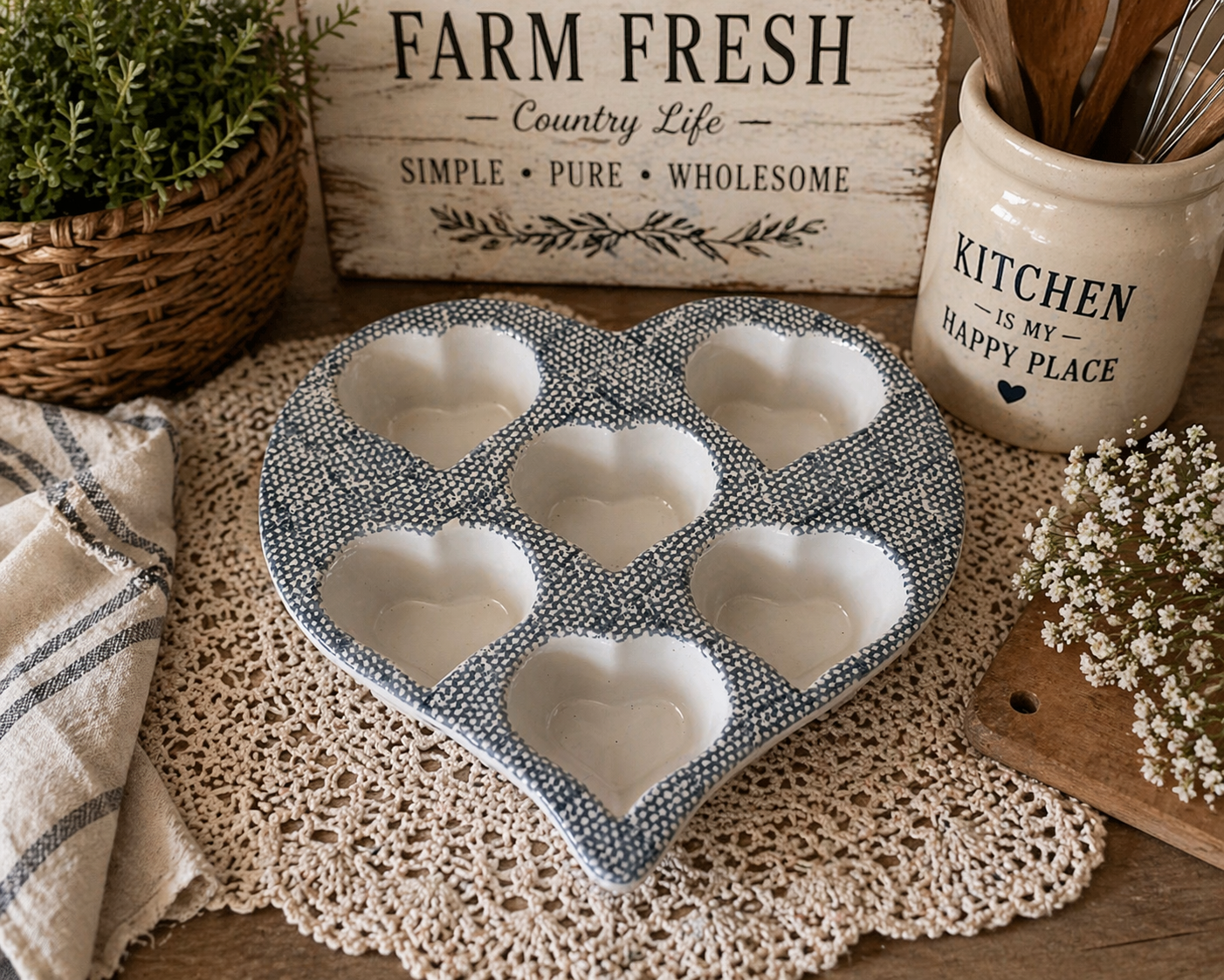 Charming Heart Baking Dish – Blue & White Speckled Sweet Treat Pan