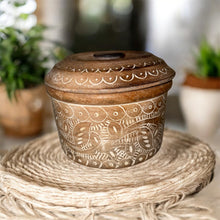 Load image into Gallery viewer, Vintage Wooden India Carved Round Trinket Tobacco Box