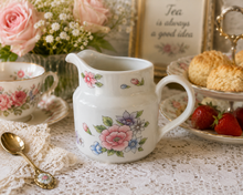 Cargar imagen en el visor de la galería, Vintage FTD Floral Creamer Pitcher