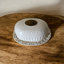 Load image into Gallery viewer, Vintage THL Classic French Cottage Butter Dish Bronze Badge Lace Edge Table Serve