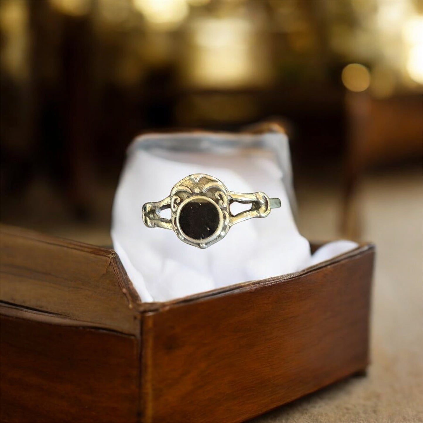 Vintage Faux Black Onyx Ring. Size 7 1/2