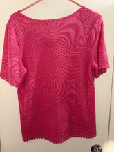 Load image into Gallery viewer, Belle Amie Vintage Top. Size Large