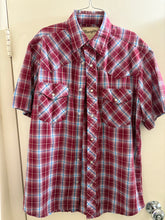 Cargar imagen en el visor de la galería, Camisa de moda occidental con estampado de cuadros y botones de perlas de manga corta para hombre Wrangler, talla pequeña