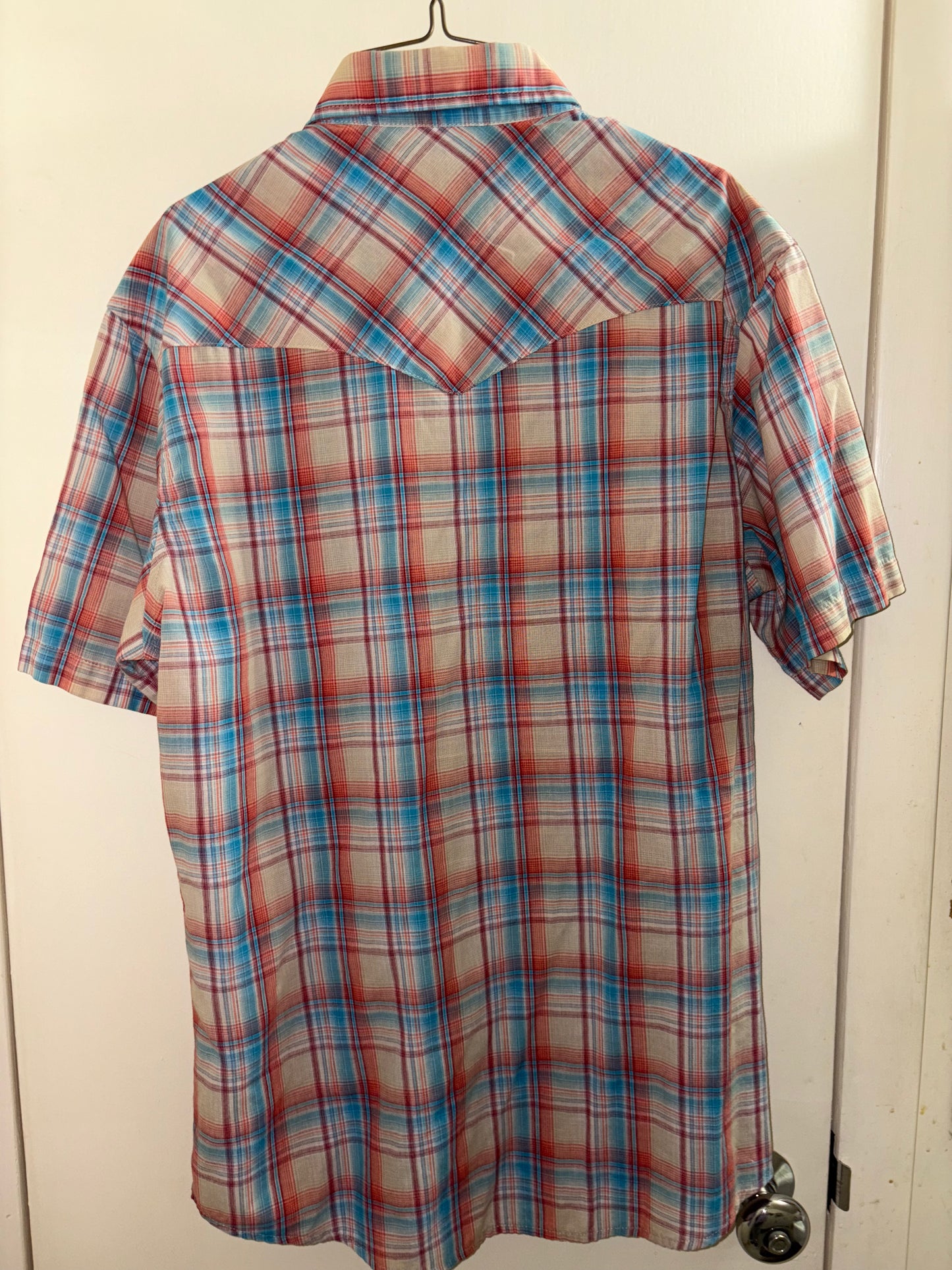 Camisa con botones a cuadros pequeños para hombre de WRANGLER
