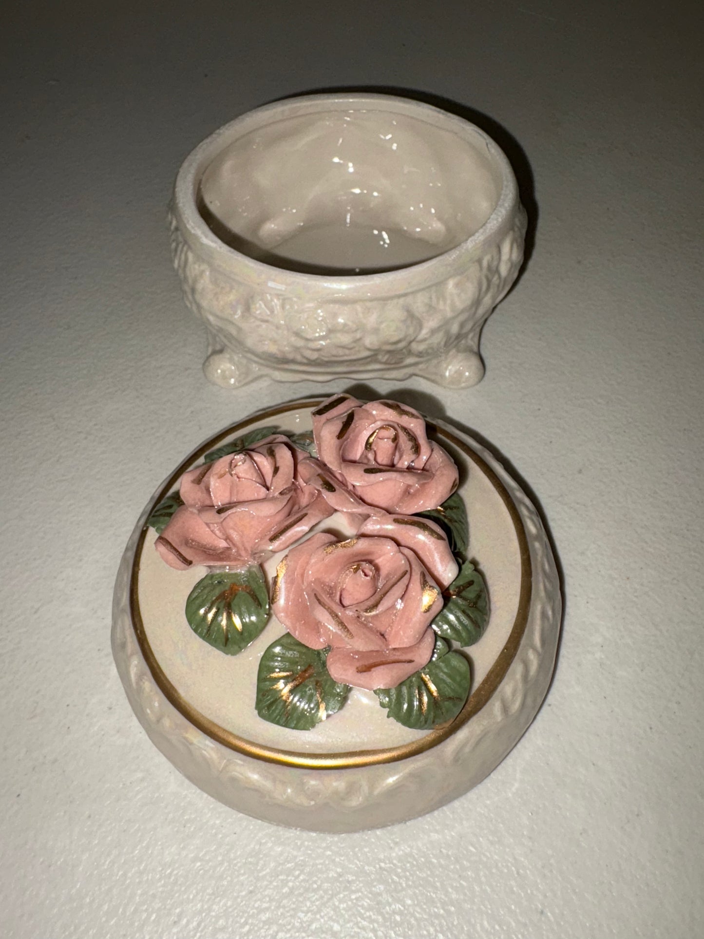 Precious Memories Classic Collection Rose Pearlized Porcelain Round Trinket Box