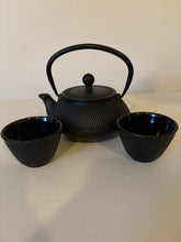 Load image into Gallery viewer, Japanese Cast Iron Hobnail Teapot with Strainer & 2 Tea Cups Set