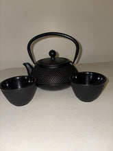 Load image into Gallery viewer, Japanese Cast Iron Hobnail Teapot with Strainer & 2 Tea Cups Set
