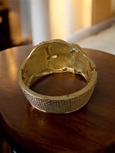 Cargar imagen en el visor de la galería, Brazalete ancho con bisagras de búho en tono dorado grueso vintage para mujer