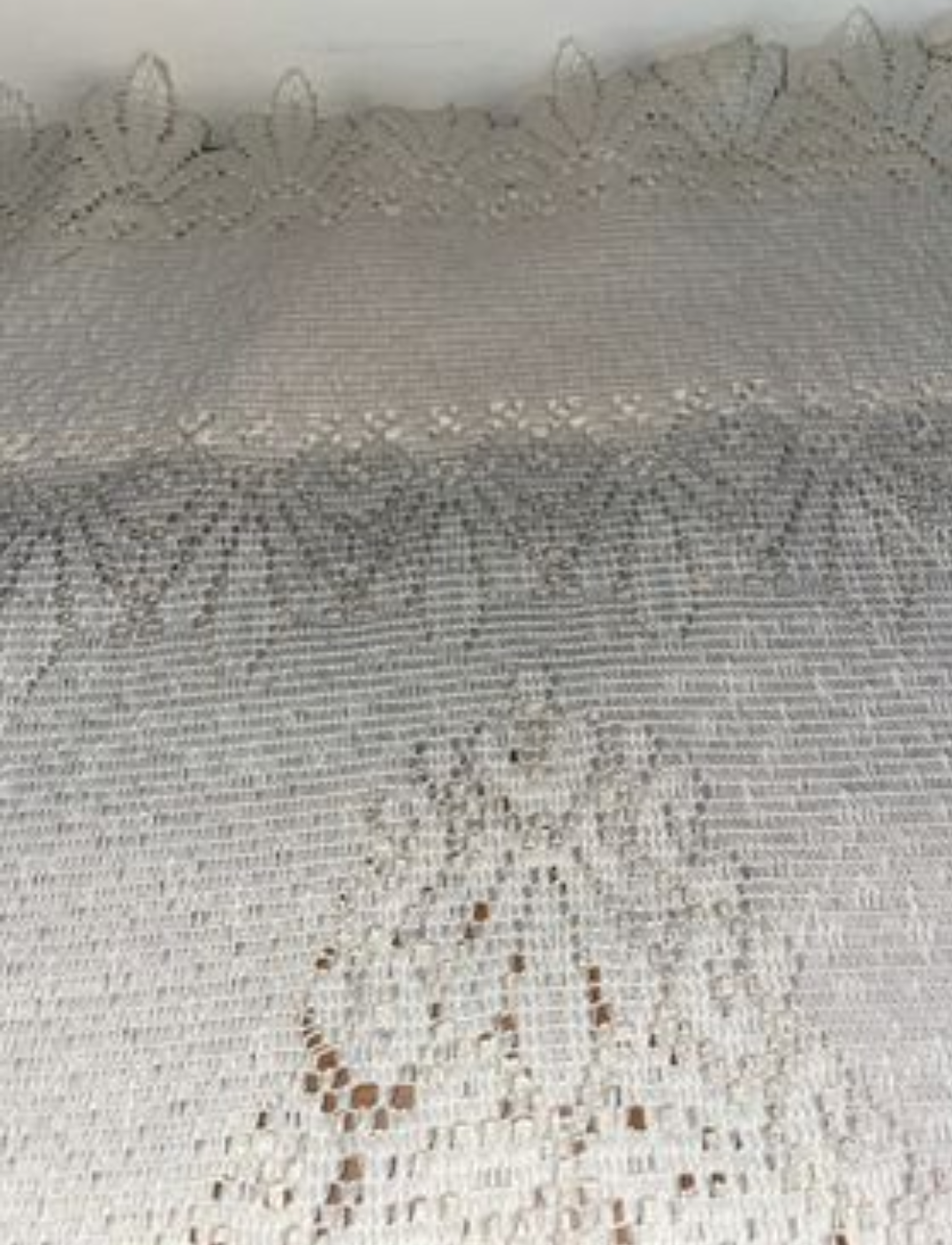 Vintage Beautiful Mantle Scarf