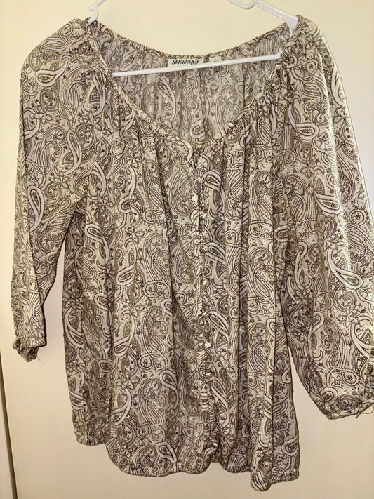 St. John’s Bay blouse 100% cotton tan and white paisley Size Large