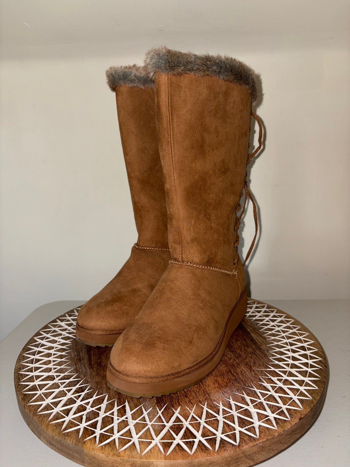 Botas Rampage Ram-Perie Camel Micro Suede para mujer, talla 7, con cordones en la parte trasera