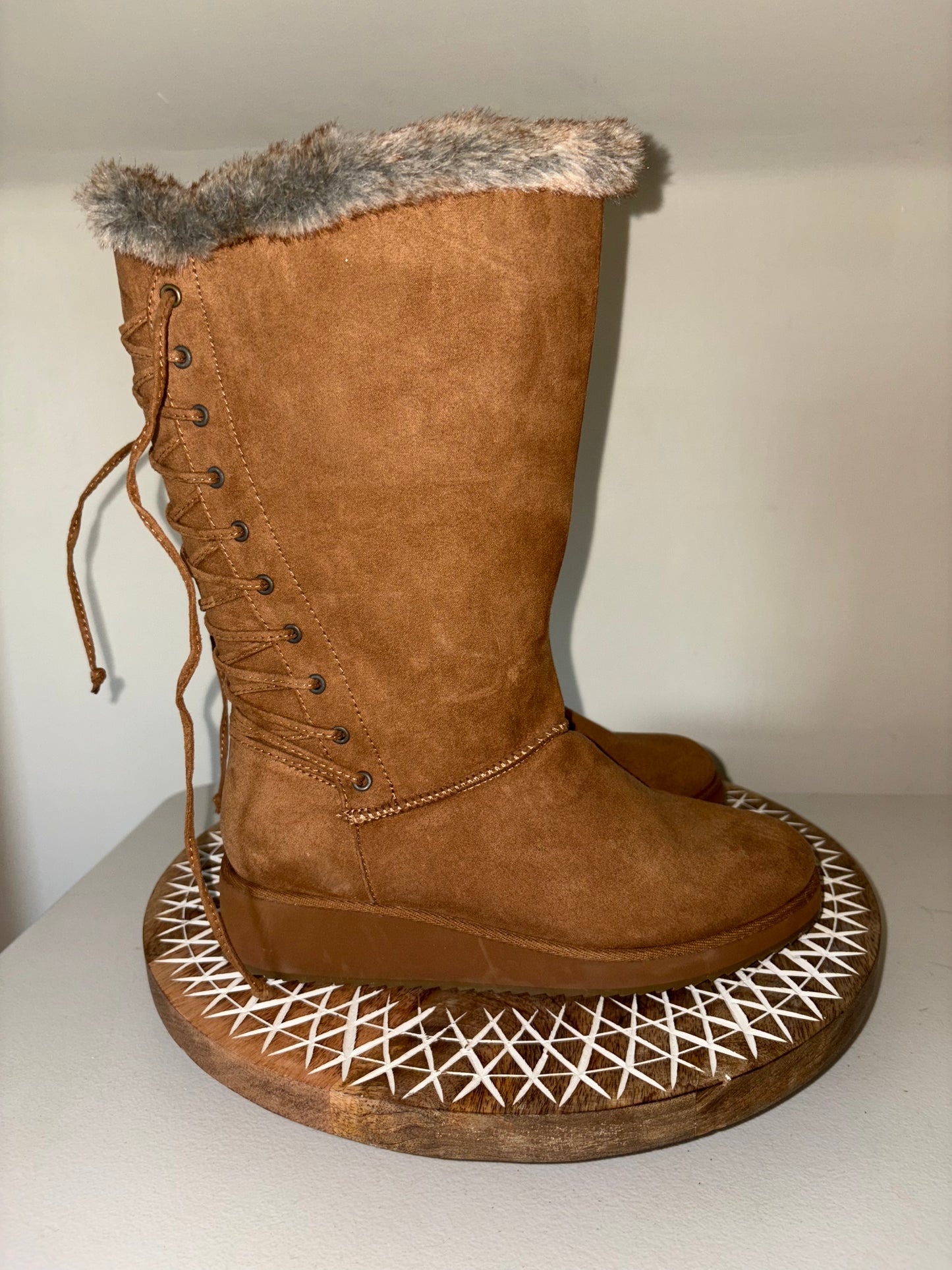 Botas Rampage Ram-Perie Camel Micro Suede para mujer, talla 7, con cordones en la parte trasera