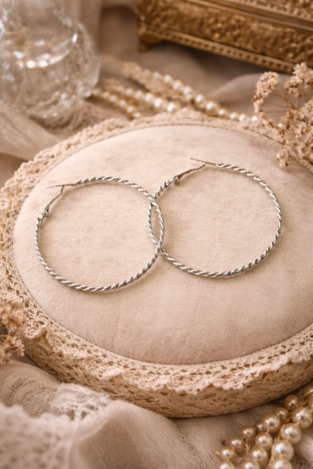 Pendientes de aro grandes en tono plateado