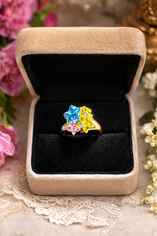 ¡Nuevo! Anillo de racimo de cristal en forma de estrella. Talla 9