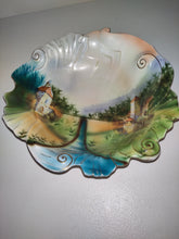 Carica l&#39;immagine nel visualizzatore di Gallery, Beautiful Antique Hand Painted Porcelain Fruit Bowl
