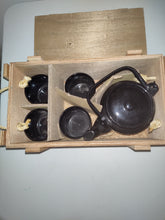 Afbeelding in Gallery-weergave laden, Vintage Chinese Tea Set. New In Original Wood Box
