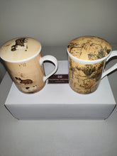 Carica l&#39;immagine nel visualizzatore di Gallery, Two Hankook Fine China Mugs With Lids. New
