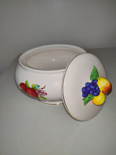 Indlæs billede til gallerivisning Vintage 1980 Teleflora gift fruit pattern gold trim serving bowl
