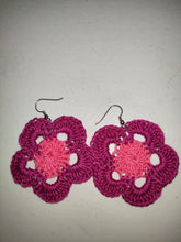 Ladda upp bild till gallerivisning, Crochet Floral Earrings
