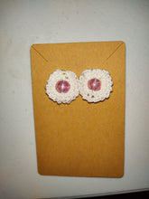 Lade das Bild in den Galerie-Viewer, Hand Crochet Beaded Earrings
