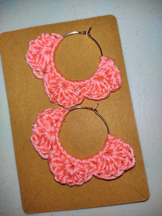 Pendientes florales de crochet hechos a mano