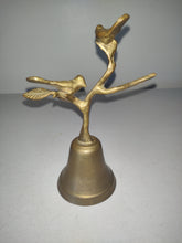 Carica l&#39;immagine nel visualizzatore di Gallery, Brass Hand Bell with Birds on Branch Handle
