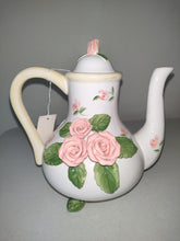 Indlæs billede til gallerivisning VTG Home Interiors 3D Rose Floral Leaf Footed Ceramic Teapot
