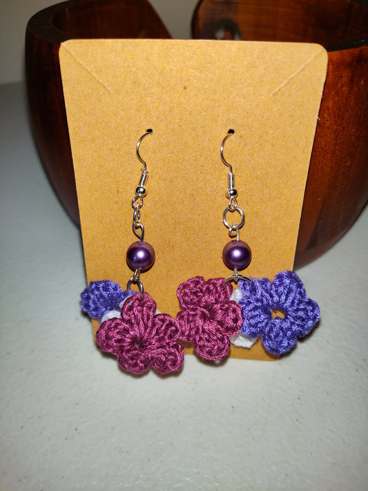 Pendientes colgantes de flores de crochet hechos a mano