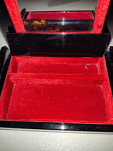 Cargar imagen en el visor de la galería, Vintage Black Lacquered Wood Jewelry Box with Mirror
