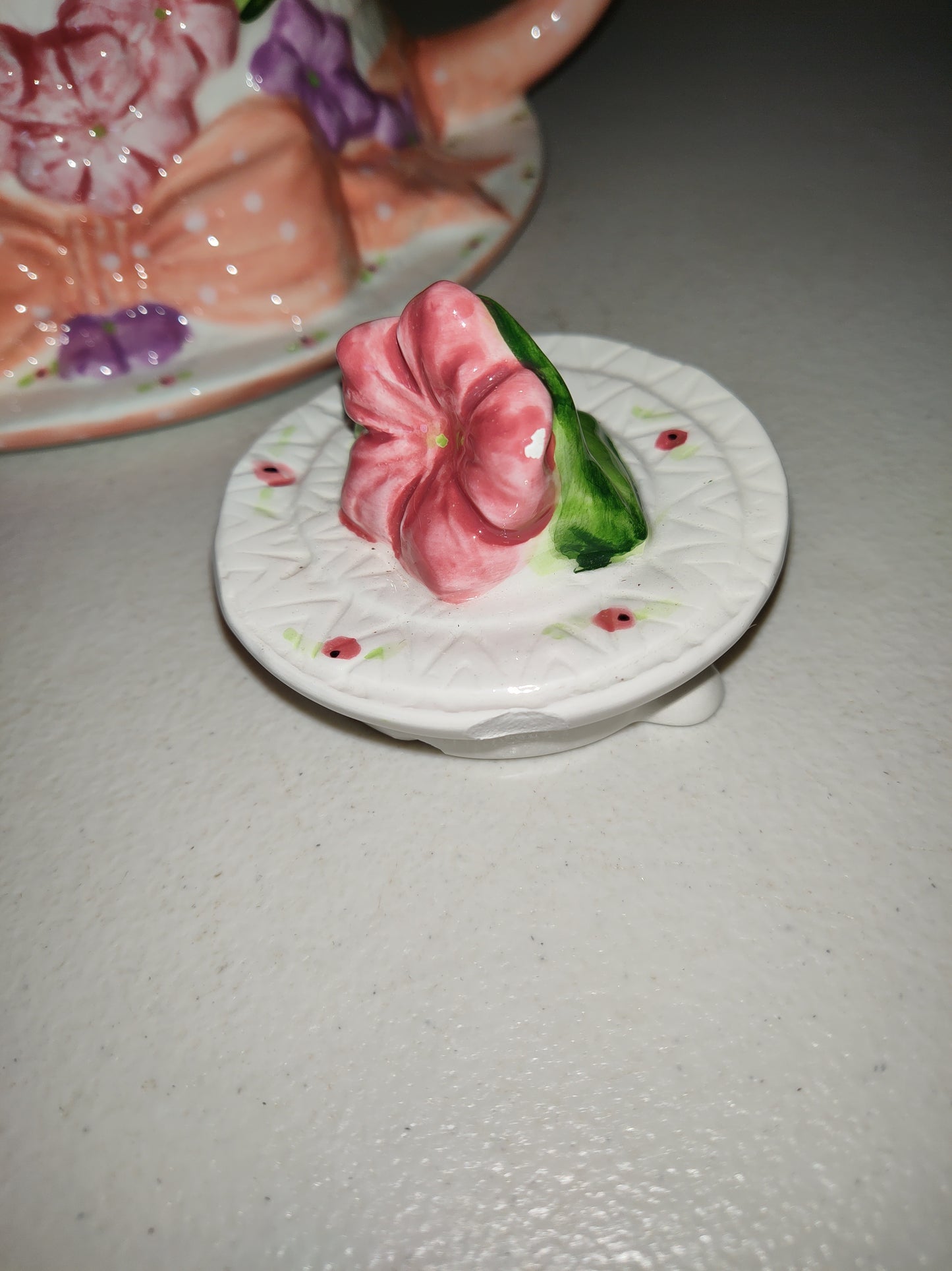 Vintage 1997 Seymour Mann Ceramic Floral Hat Teapot.