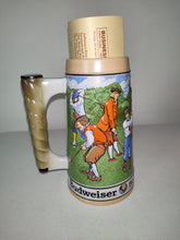 Carica l&#39;immagine nel visualizzatore di Gallery, BUDWEISER Golf Par For The Course Beer Stein Mug 1992 Vintage
