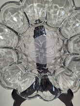 Afbeelding in Gallery-weergave laden, Princess House Fantasia Crystal Deviled Egg Dish
