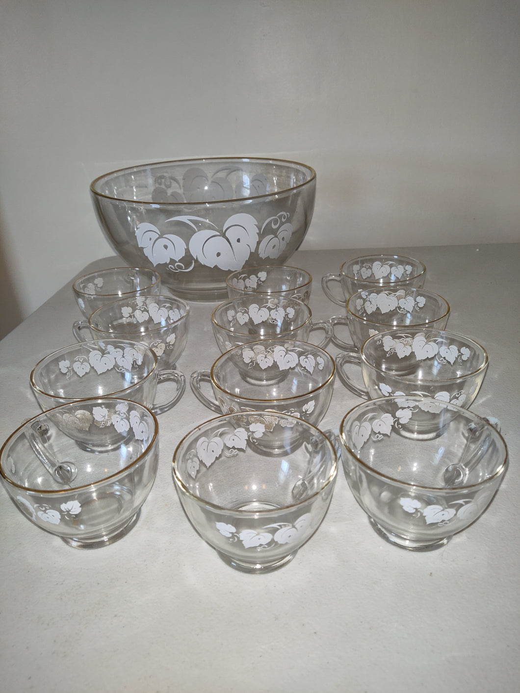 Anchor Hocking Grape Clear Frosted 13 pc Glass Punch Bowl Set