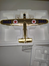 Afbeelding in Gallery-weergave laden, 7th Wings of Texaco, 1927 Ford Tri-Motored Monoplane-1999 Special Edition *Gold*
