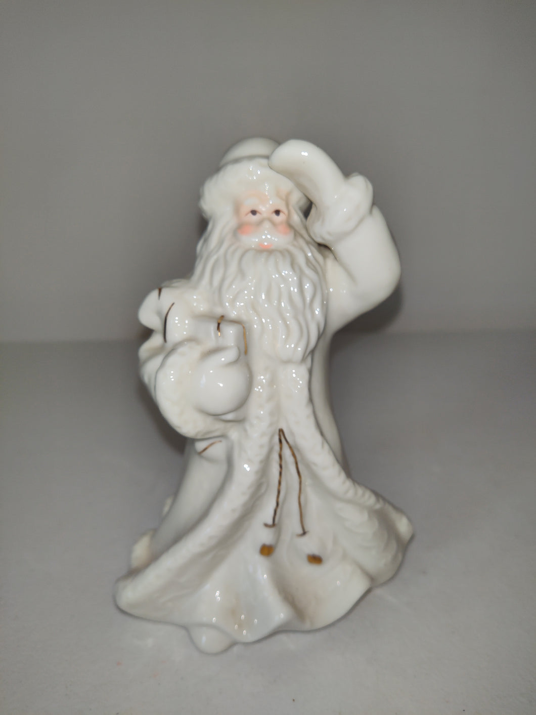 Father Santa Christmas K's Collection Figurine White Bisque Gold Present candy