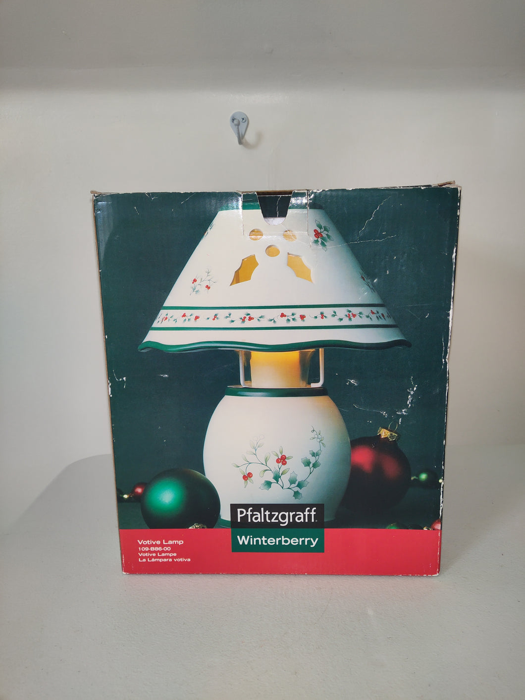 New In Box Pfaltzgraff Winter Berry Candle Lamp