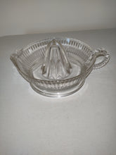 Load image into Gallery viewer, VINTAGE RIBBED CLEAR DEPRESSION GLASS LARGE JUICER REAMER BUBBLE HANDLE
