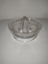 Load image into Gallery viewer, VINTAGE RIBBED CLEAR DEPRESSION GLASS LARGE JUICER REAMER BUBBLE HANDLE
