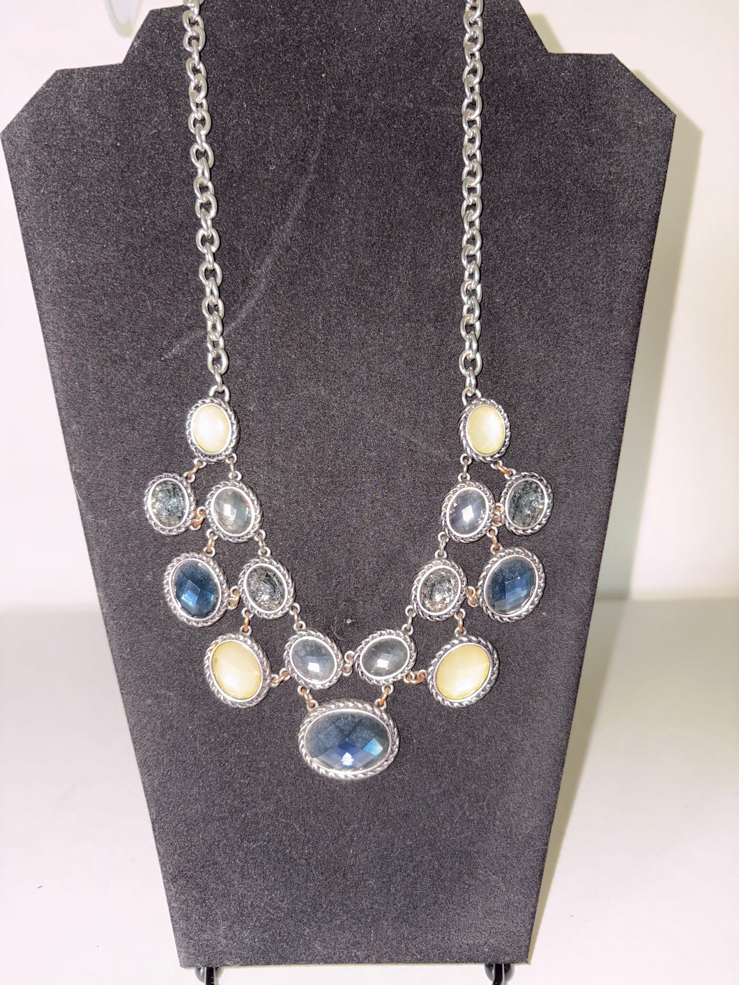 Dana Buchman Silver Tone Shades Of Bluegreen Faceted Acrylic Rhinestone Necklace