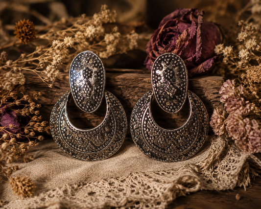 Vintage Silver Tone Dangle Earrings