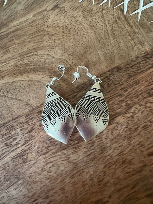 Aztec Dangle Earrings - Ethnic Drop Earrings - Silver Tone Boho Earrings NEW