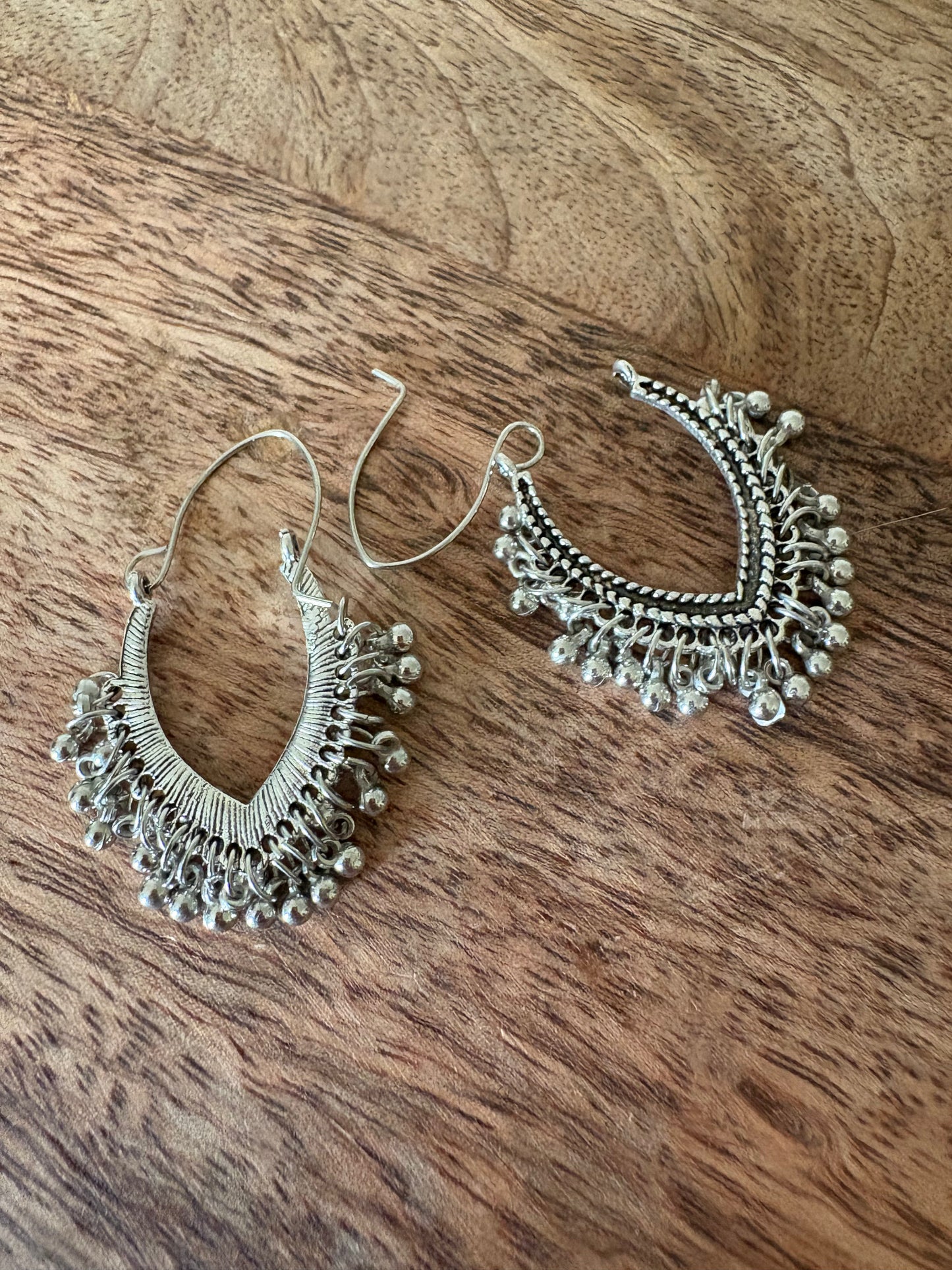 Pendientes de aro con detalles de plata, estilo bohemio, con filigrana y estilo gitano