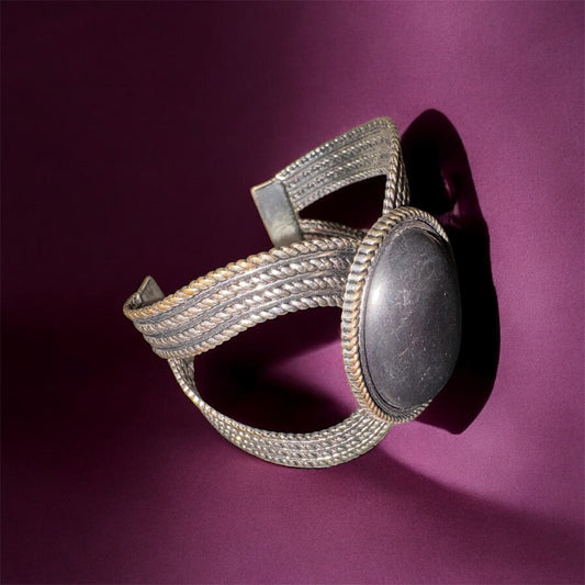 Pulsera vintage en tono plateado