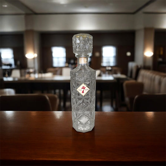 Decantador vintage Seagram's Seven Crown de vidrio con tapón de corcho, mediados de siglo (vacío)