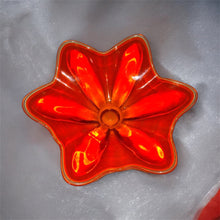Cargar imagen en el visor de la galería, Cuenco de vidrio naranja con volantes, borde transparente, plato de vidrio soplado
