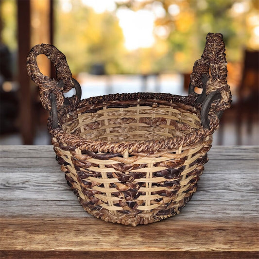 Cesta de mimbre vintage de dos tonos