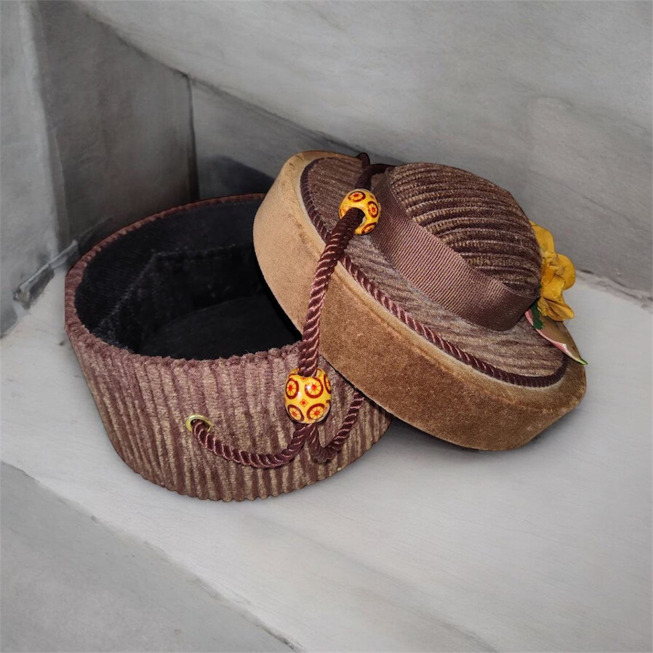 Vintage doll hat box